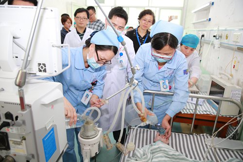 北流市人民医院多部门联合举行医疗设备故障应急演练