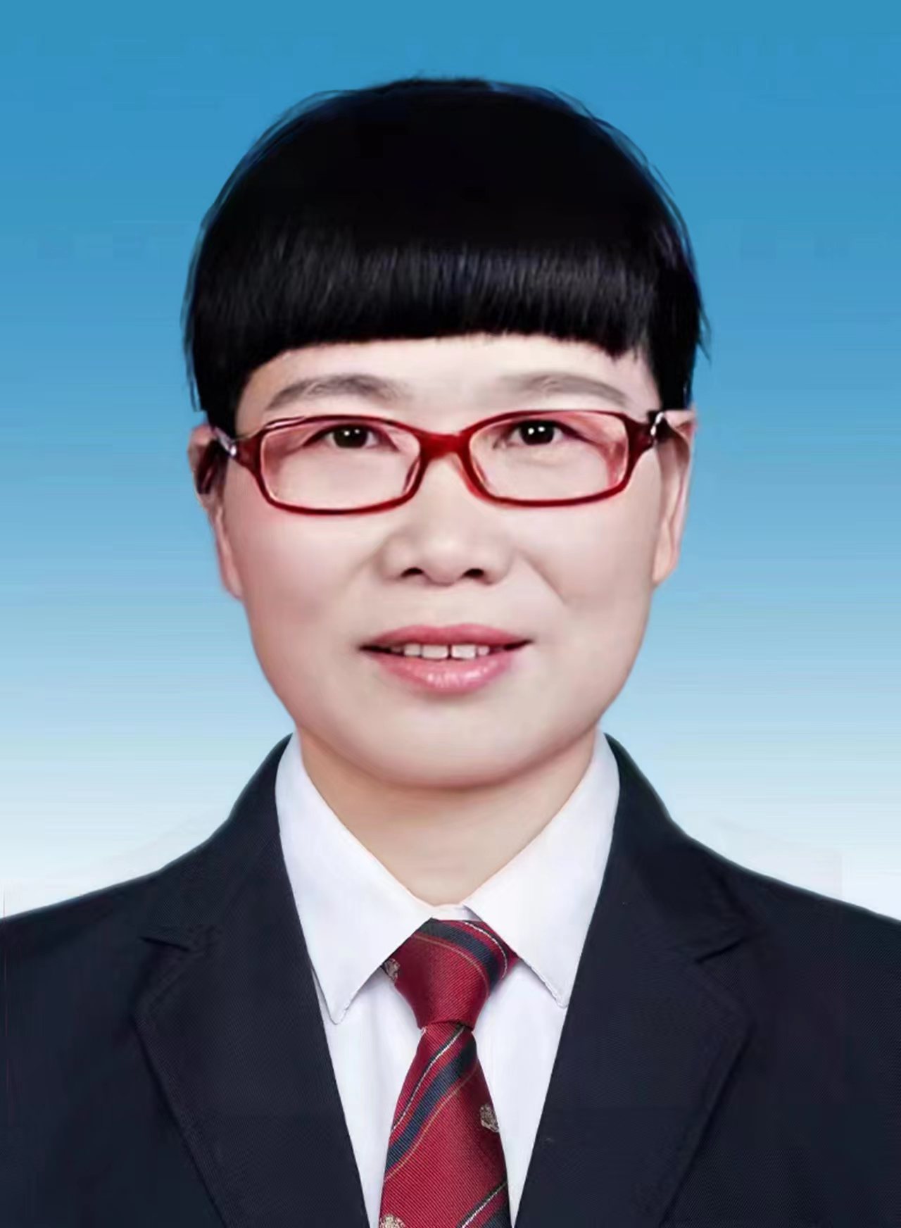 窦志瑛（科室主任、主任护师）